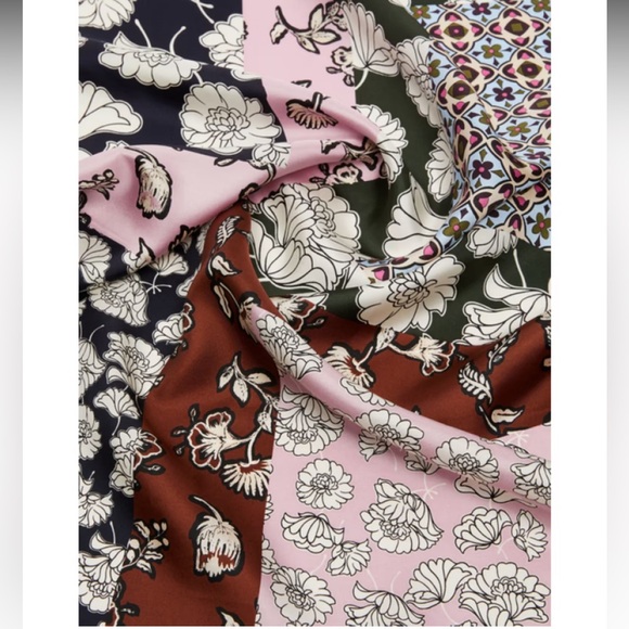 NWOT Max Mara Weekend Label-cut Printed Silk Twin Scarf Sz:90*90cm Spring/Summer - Picture 2 of 16